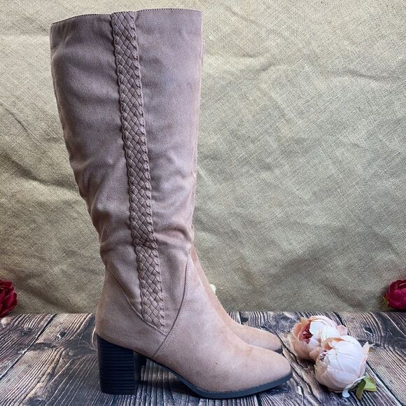 Journee Collection Blush Micro-Suede Wide Calf Gentri Boots 10M-WC - Picture 8 of 8